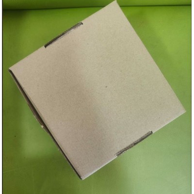 PAQUET EN CARTON 20*21